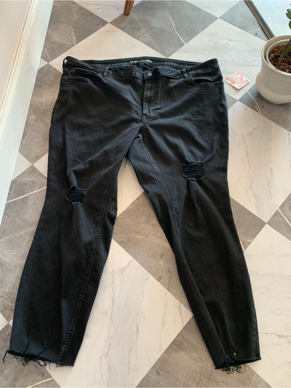Old Navy Black Distressed Ankle Jeans